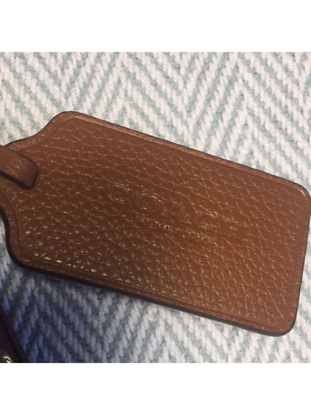 Coach Classic Shoulder BAG with Dust Bag, Brown Pebbled leather Adjustable strap - Picture 3 of 16